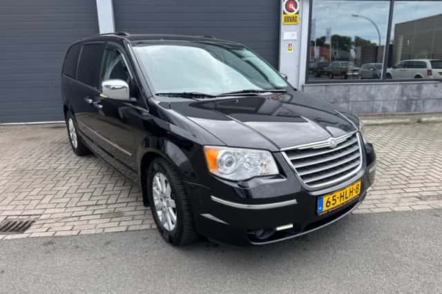 Chrysler GRAND VOYAGER (2009) thumbnail 2