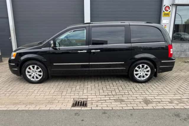 Chrysler GRAND VOYAGER (2009) thumbnail 6