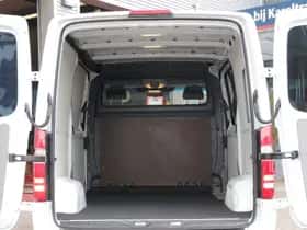 Mercedes-Benz Sprinter (2018) thumbnail 4
