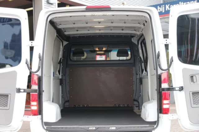 Mercedes-Benz Sprinter (2018) thumbnail 4