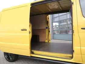 Mercedes-Benz Sprinter (2021) thumbnail 11