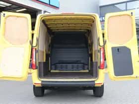 Mercedes-Benz Sprinter (2021) thumbnail 3
