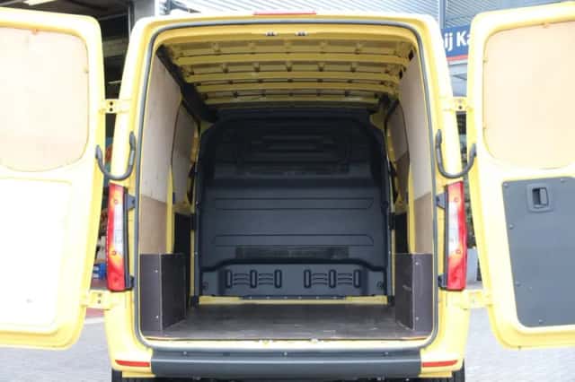 Mercedes-Benz Sprinter (2021) thumbnail 4