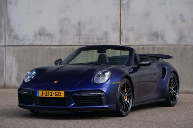Porsche 911 (2020) thumbnail 15