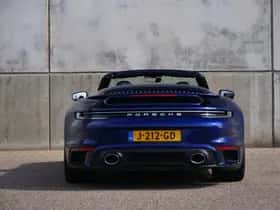 Porsche 911 (2020) thumbnail 24