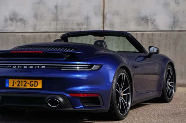 Porsche 911 (2020) thumbnail 25