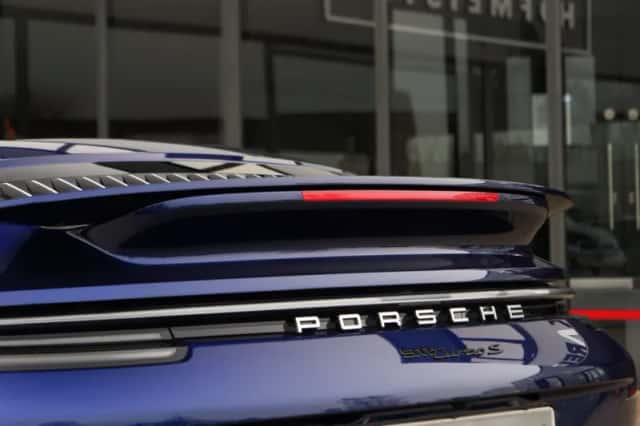 Porsche 911 (2020) thumbnail 26