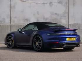 Porsche 911 (2020) thumbnail 4