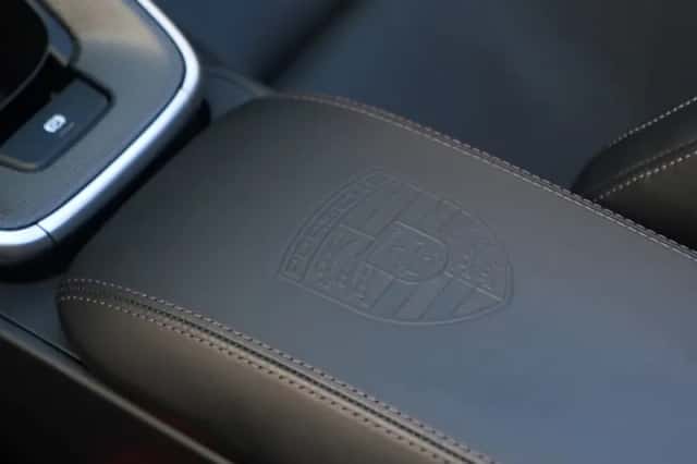 Porsche 911 (2020) thumbnail 34