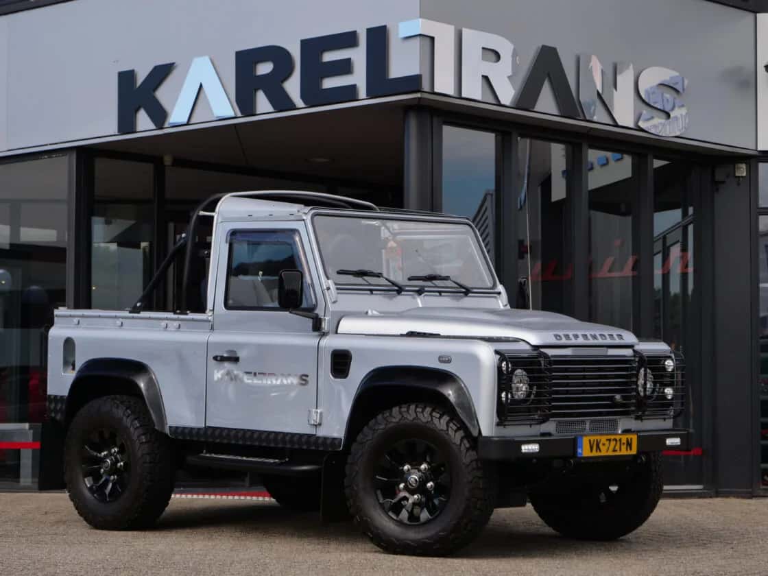Land Rover Defender (2011) — foto 1