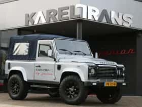 Land Rover Defender (2011) thumbnail 2