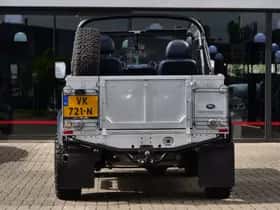 Land Rover Defender (2011) thumbnail 19
