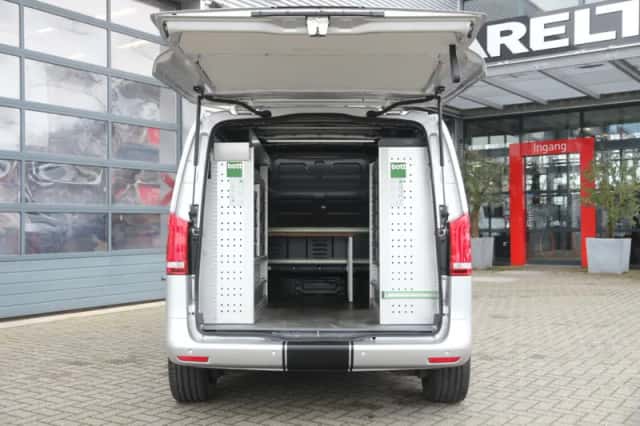 Mercedes-Benz Vito (2021) thumbnail 3