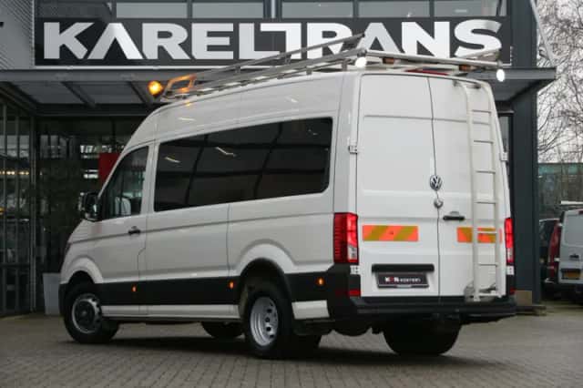 Volkswagen Crafter (2018) thumbnail 2