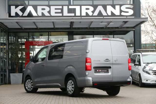 Opel Vivaro (2019) thumbnail 2