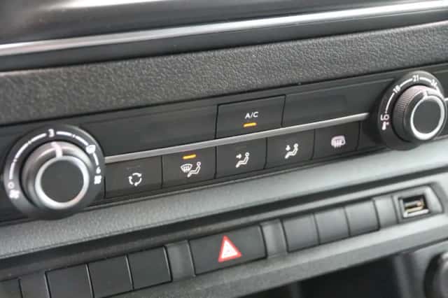 Opel Vivaro (2019) thumbnail 13
