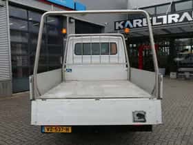 Mercedes-Benz Sprinter (2016) thumbnail 3