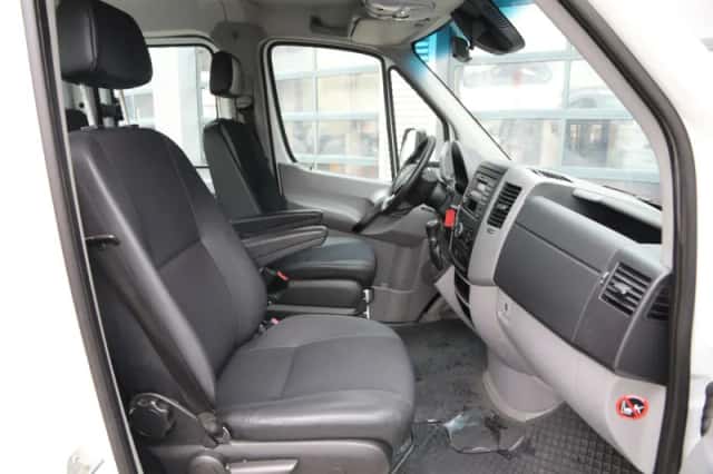 Mercedes-Benz Sprinter (2016) thumbnail 9