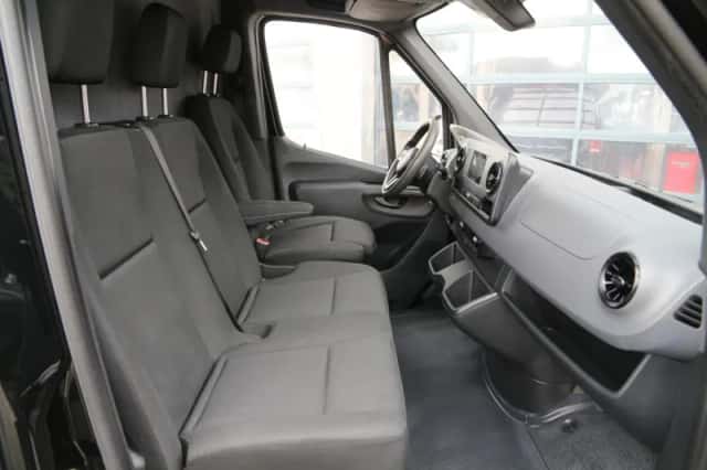 Mercedes-Benz Sprinter (2020) thumbnail 9