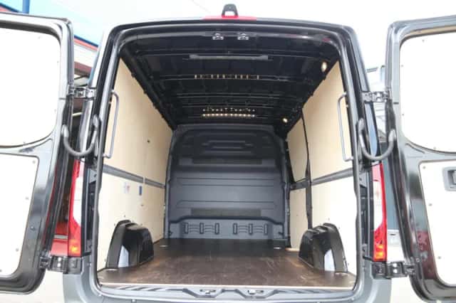 Mercedes-Benz Sprinter (2020) thumbnail 4