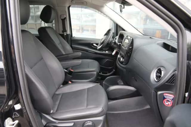 Mercedes-Benz Vito (2023) thumbnail 9