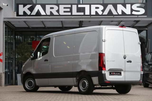 Mercedes-Benz Sprinter (2019) thumbnail 2