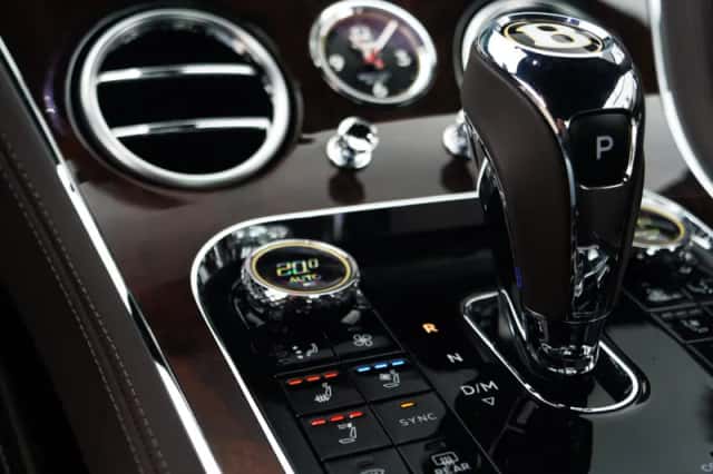 Bentley Continental GTC (2019) thumbnail 12