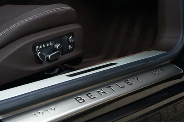 Bentley Continental GTC (2019) thumbnail 35