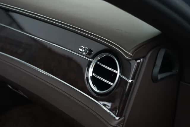 Bentley Continental GTC (2019) thumbnail 40
