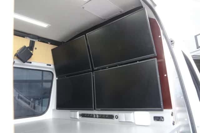 Mercedes-Benz Sprinter (2021) thumbnail 24