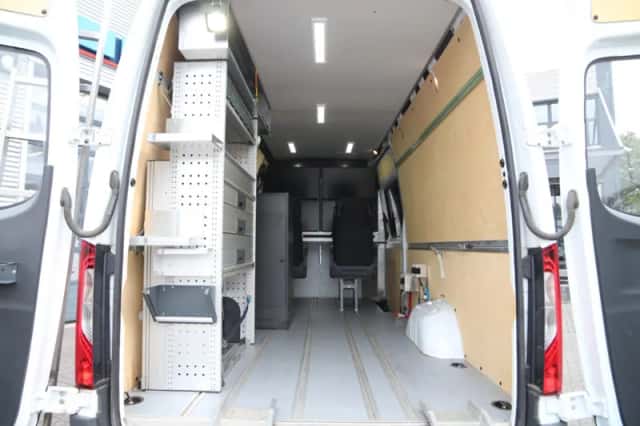 Mercedes-Benz Sprinter (2021) thumbnail 4