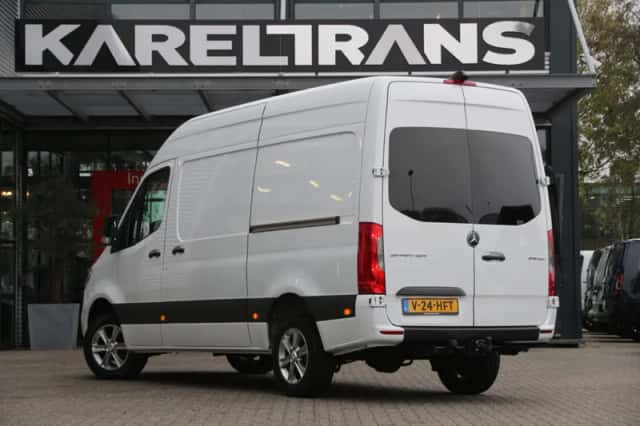 Mercedes-Benz Sprinter (2021) thumbnail 2