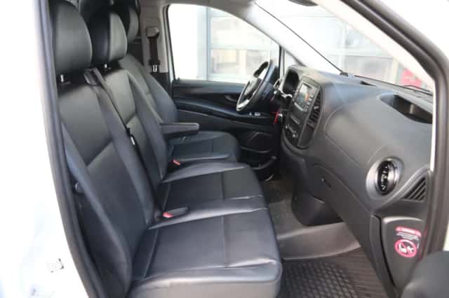 Mercedes-Benz Vito (2023) thumbnail 9