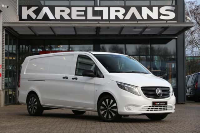Mercedes-Benz Vito (2023) thumbnail 1