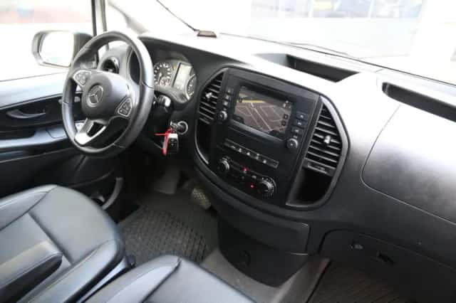 Mercedes-Benz Vito (2023) thumbnail 5
