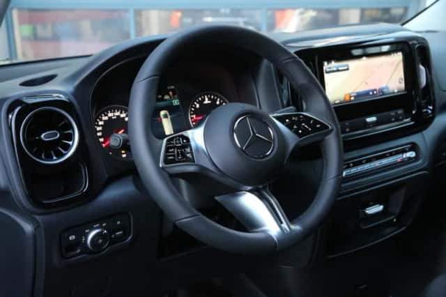 Mercedes-Benz Vito (2024) thumbnail 19
