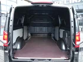 Mercedes-Benz Vito (2024) thumbnail 4