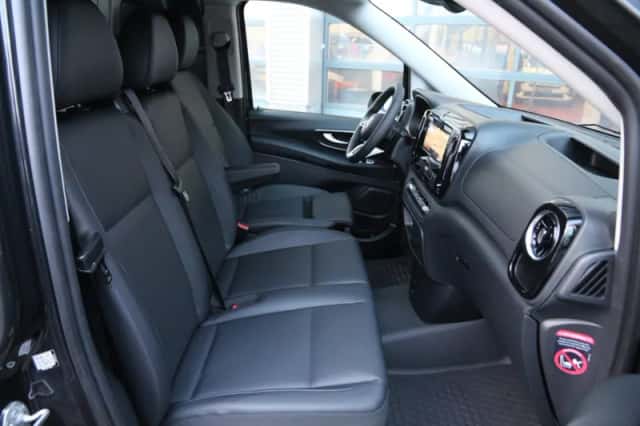 Mercedes-Benz Vito (2024) thumbnail 9