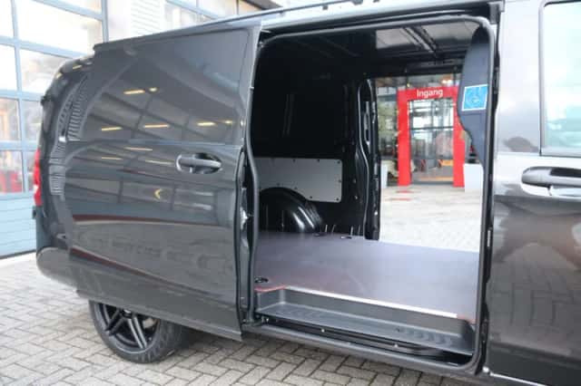 Mercedes-Benz Vito (2024) thumbnail 16