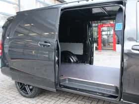 Mercedes-Benz Vito (2024) thumbnail 16