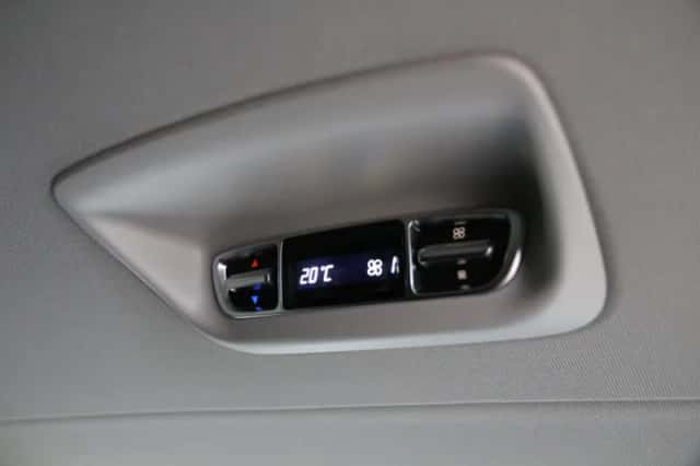Mercedes-Benz Vito (2024) thumbnail 18