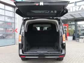 Mercedes-Benz Vito (2024) thumbnail 3
