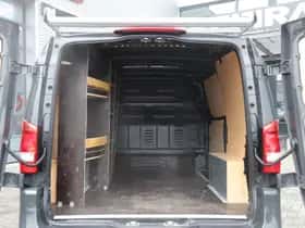 Mercedes-Benz Vito (2022) thumbnail 4