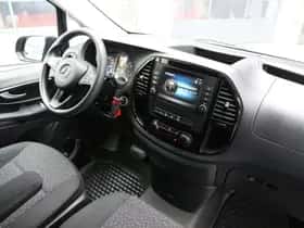 Mercedes-Benz Vito (2022) thumbnail 5