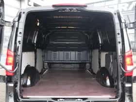 Mercedes-Benz Vito (2024) thumbnail 4