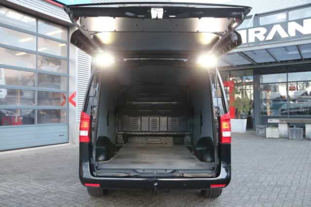 Mercedes-Benz Vito (2020) thumbnail 3