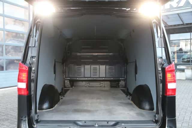 Mercedes-Benz Vito (2020) thumbnail 4