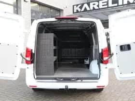 Mercedes-Benz Vito (2023) thumbnail 3