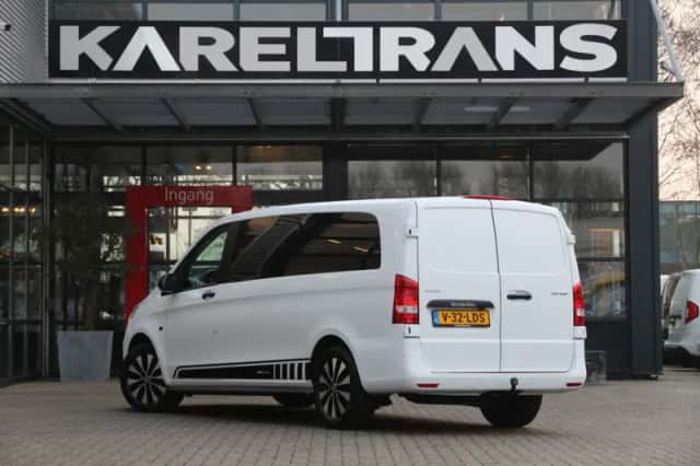 Mercedes-Benz Vito (2023) thumbnail 2