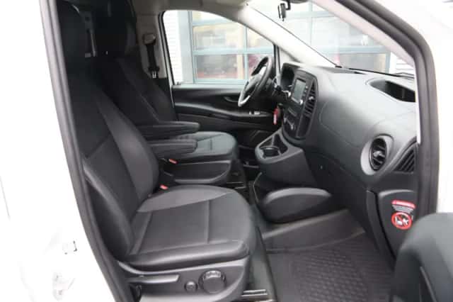 Mercedes-Benz Vito (2020) thumbnail 9